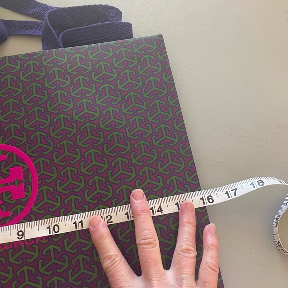 Tory Burch Empty Gift Bag 16X12X6 - Picture 7 of 10